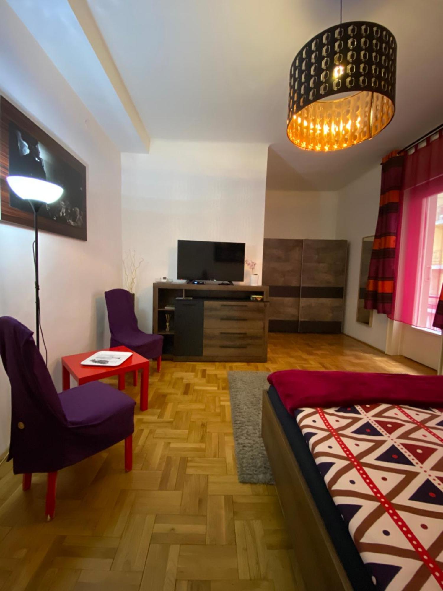 Promenade Guesthouse Near The Danube Budapest Eksteriør billede